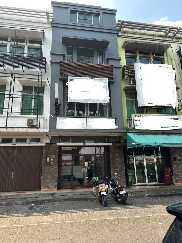 Dijual ruko 3 lantai di BSD Pahlawan Seribu