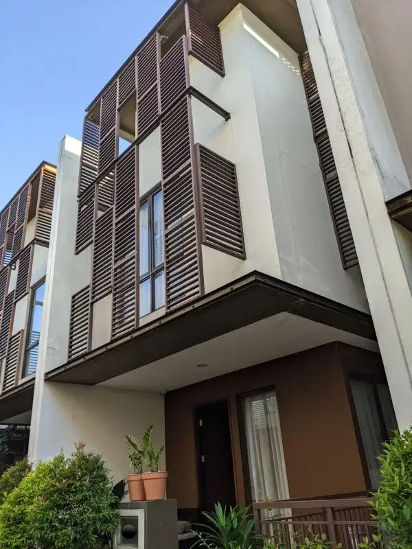 Rumah Bagus Siap Huni di Greenwich BSD City