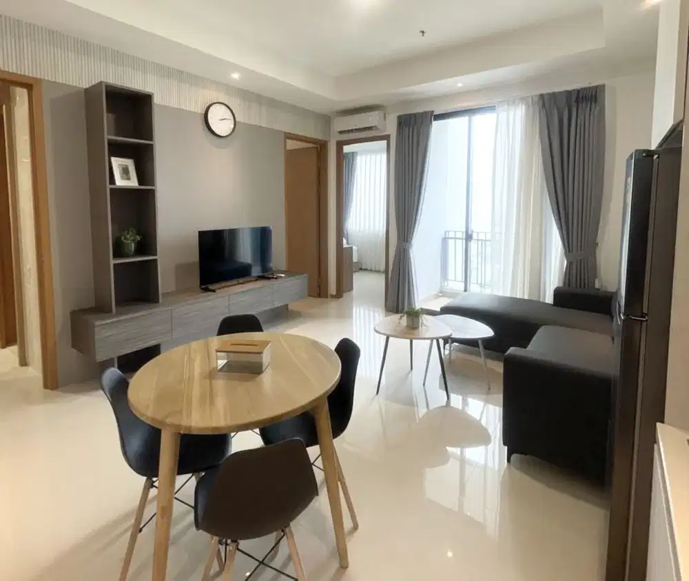 Disewakan / for rent apartment 2 bed room  full furnish new lantai 18 luas 65 m2 lokasi strategis dekat MRT , CBD Sudirman dan MRCC siloam di apartemen samara suites gatot Subroto jakarta selatan