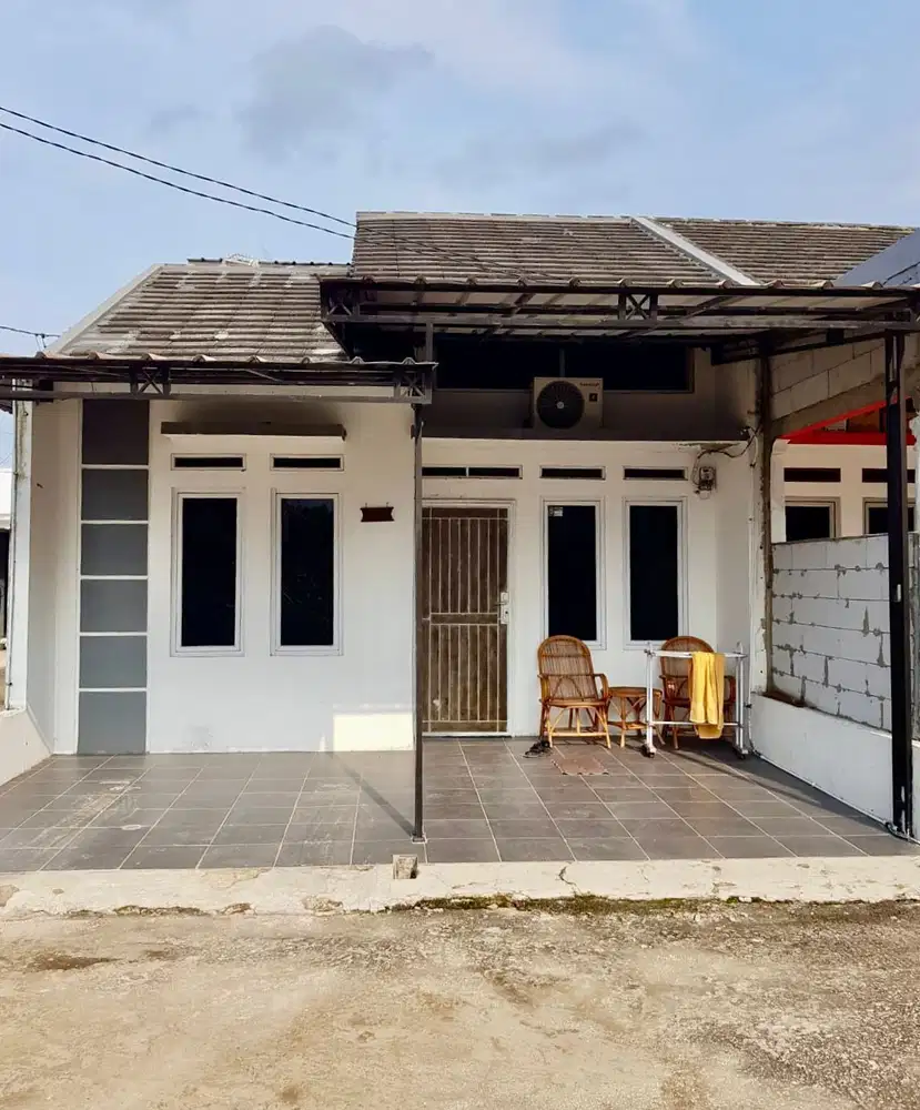 Rumah Cantik Cluster Grand Fernata di Karawang Timur