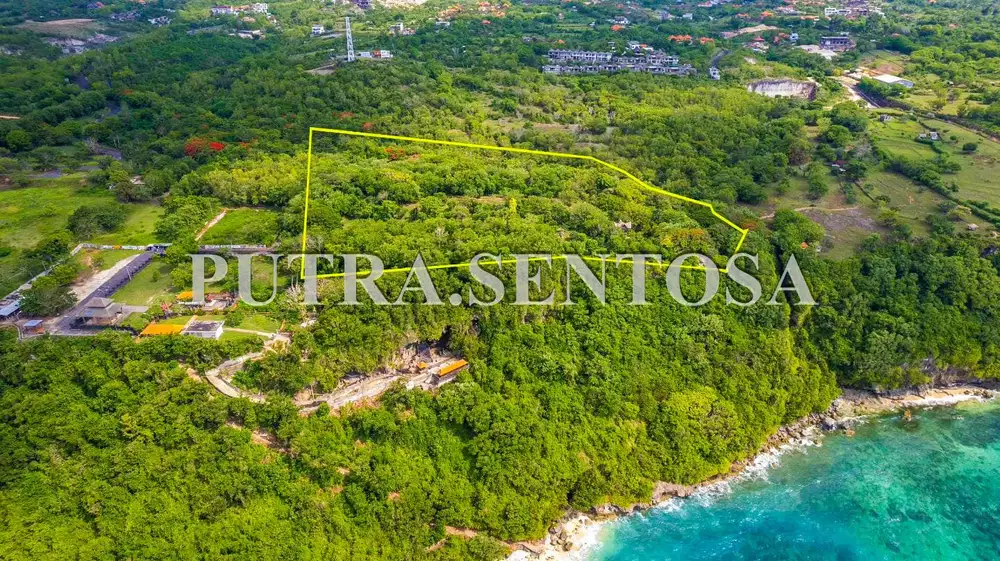 CLIFF FRONT LAND GREEN BOWL BEACH UNGASAN