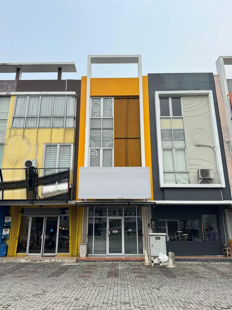 Dijual Ruko Glaze 3 Lantai Posisi Hadap jalan Raya Gading Serpong