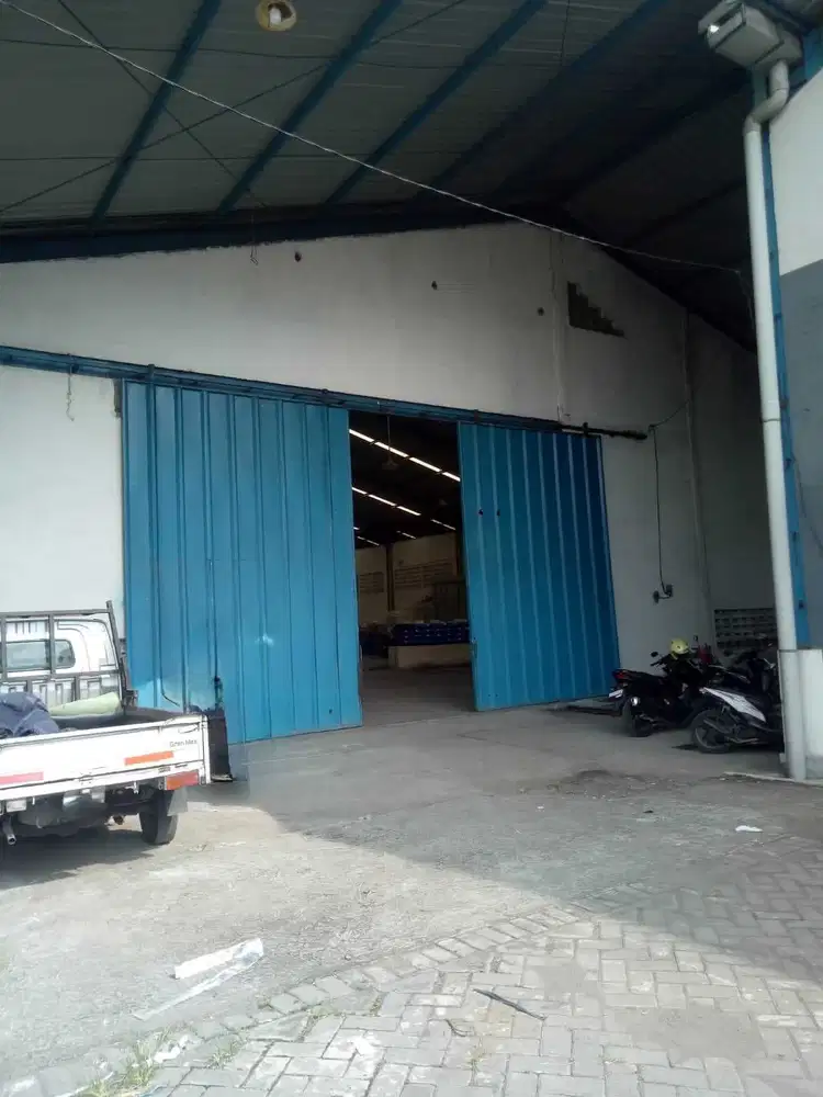 Gudang di jln Kepatihan Industri