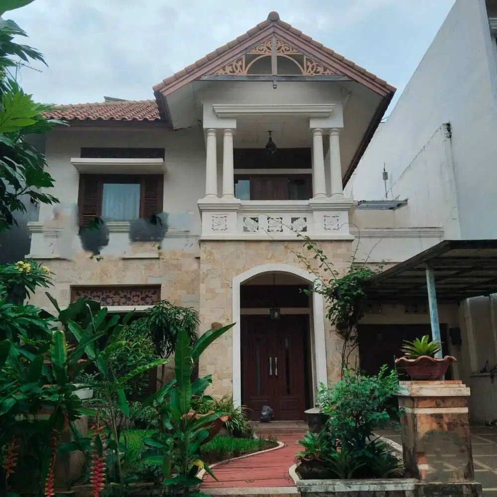 Diijual Rumah Semi Furnished Terdepan di Citragran Cibubur