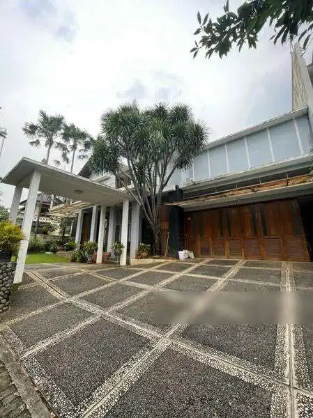 Rumah Cantik Dalam Komplek Elite Lebak Bulus, Jakarta Selatan