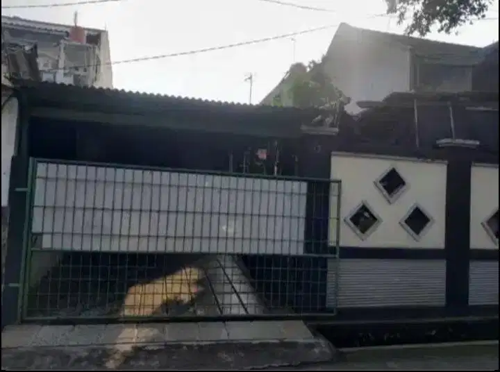 Rumah STRATEGIS Luas tanah 140m2 Jatibening