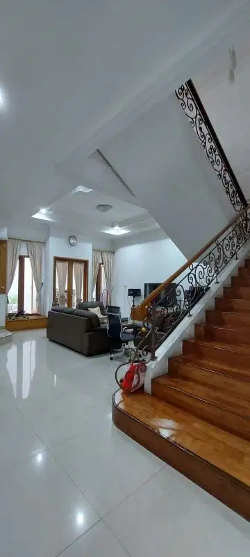 jual cepat rumah di muara karang (bs utk usaha)