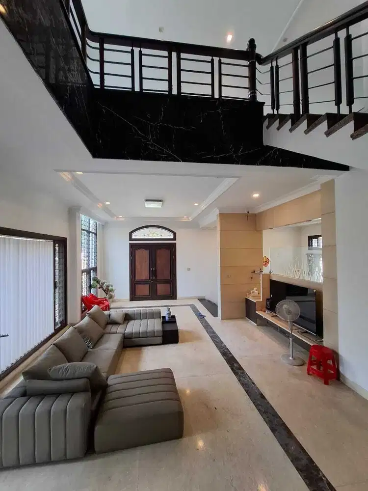 Villa di Komplek Padang Golf Mansion ( Polonia )