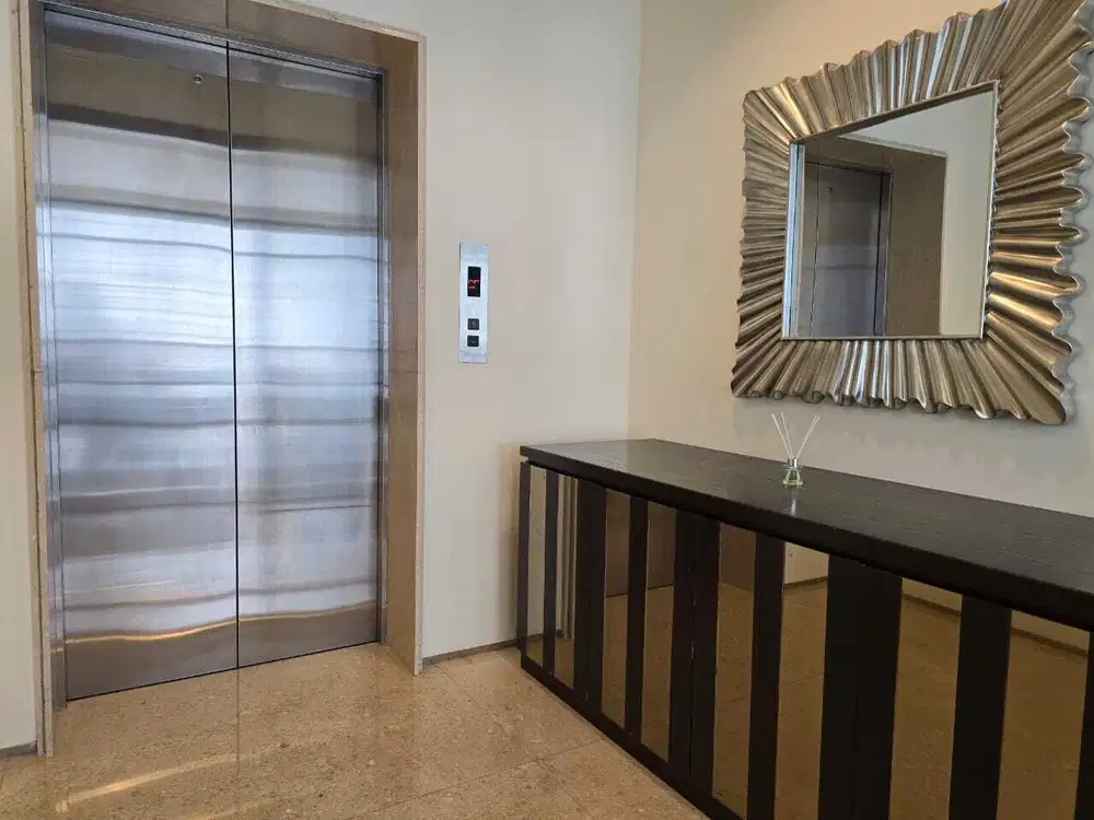 For Rent Senopati Suites Apartment 2 BR 131 sqm