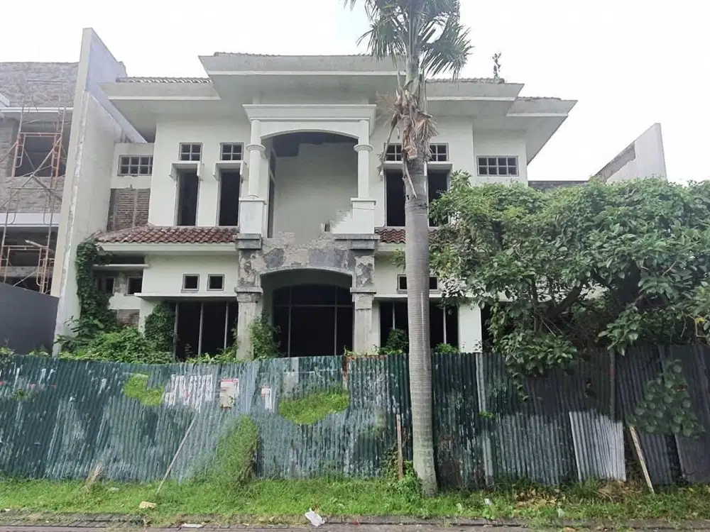 Pakuwon indah villa bukit regency