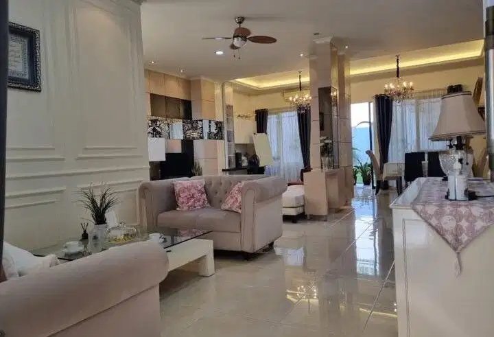 Dijual Rumah BSD DeLatinos