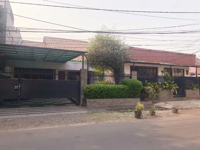 Rumah Tebet Timur Lokasi Premium cocok untuk kantor/usaha
