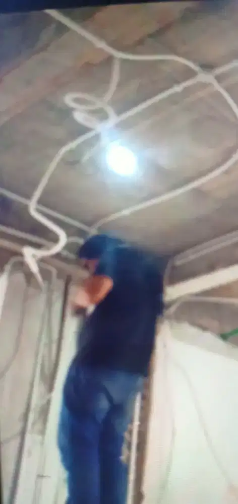 Tukang listrik panggilan