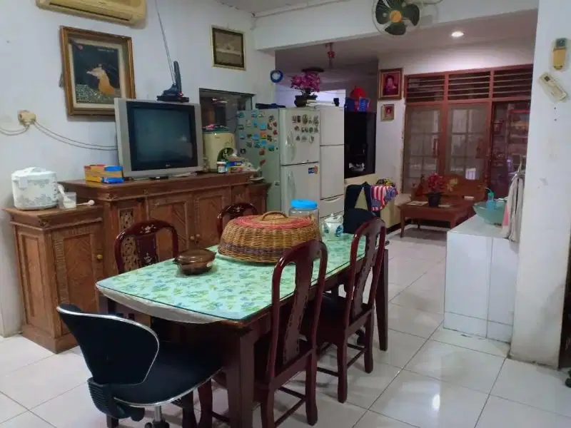 Rumah Dijual Bagus di Jl. Daud, Sukabumi Utara, Kebon Jeruk