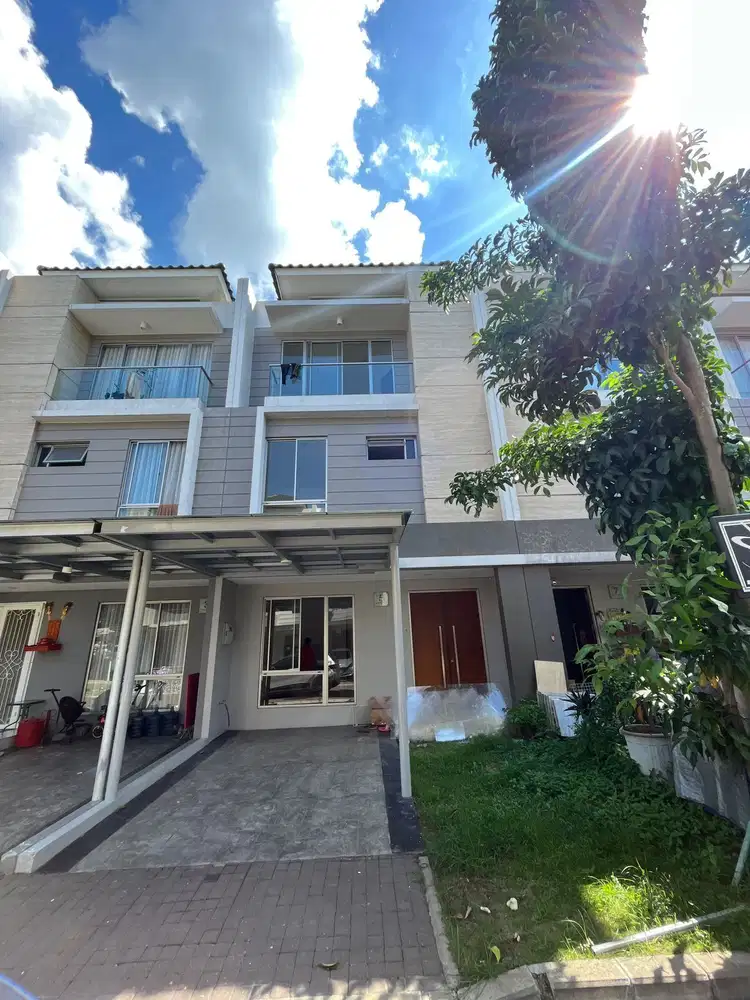 Dijual Rumah 3 Lantai Golf Island 6x12.5 Dekat Panjoran