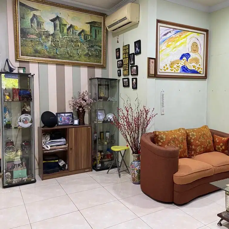 Dijual Cepat Rumah Mewah 2lantai di Kencana Loka Bsd City