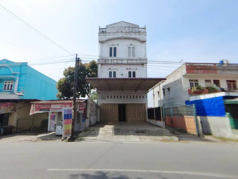 Ruko Gandeng Jalan Danau Singkarak ( Dekat Kapten Muslim )