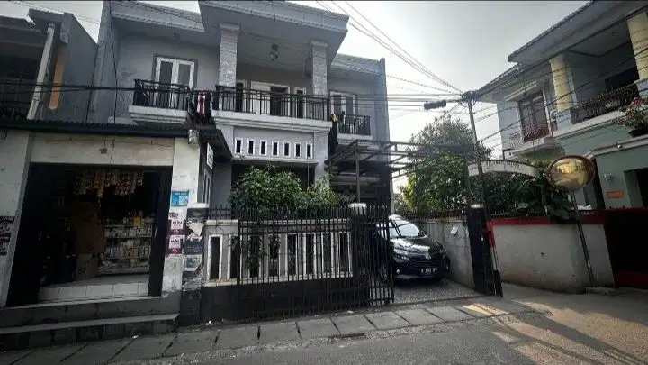 Rumah MEWAH bisa USAHA DI HALIM perdana kusuma jakarta timur