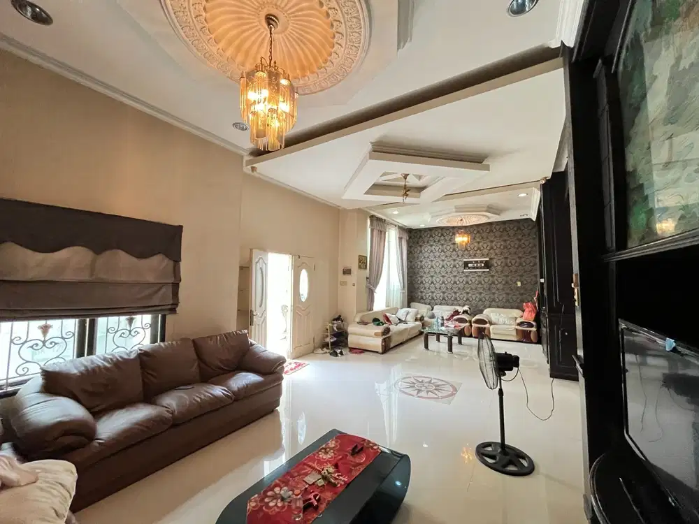 Villa di Komplek Cemara Asri ( Jalan Belibis )