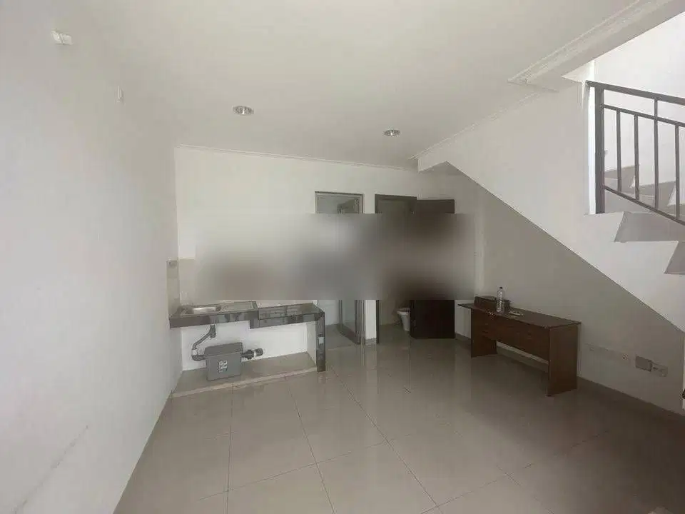 Sewa Rumah Murah Pik2 2 Lantai 2 Kamar Tidur Tahap 1 Ber Ac