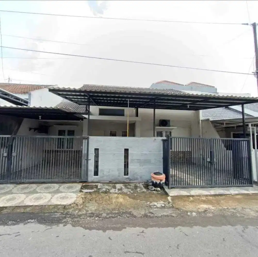 Dijual Rumah Second Terawat 1 Lantai Baruk Utara - Merr Surabaya