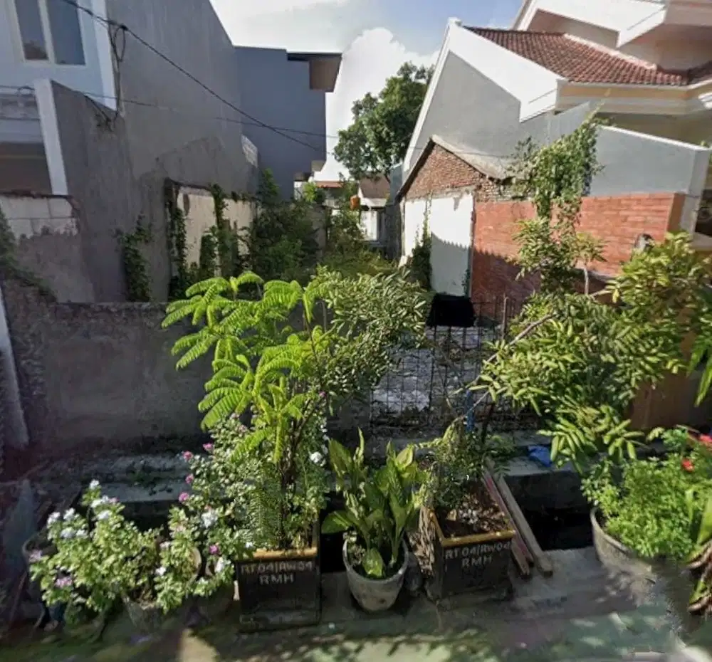 TANAH RUNGKUT MENANGGAL SIAP BANGUN. HADAP SELATAN. ROW 2 MOBIL AMAN