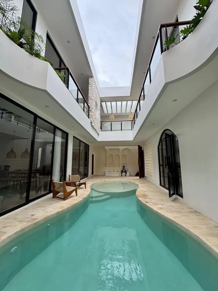 Tropical Mediterranean Villa for leased rent Brand New Villa in umalas