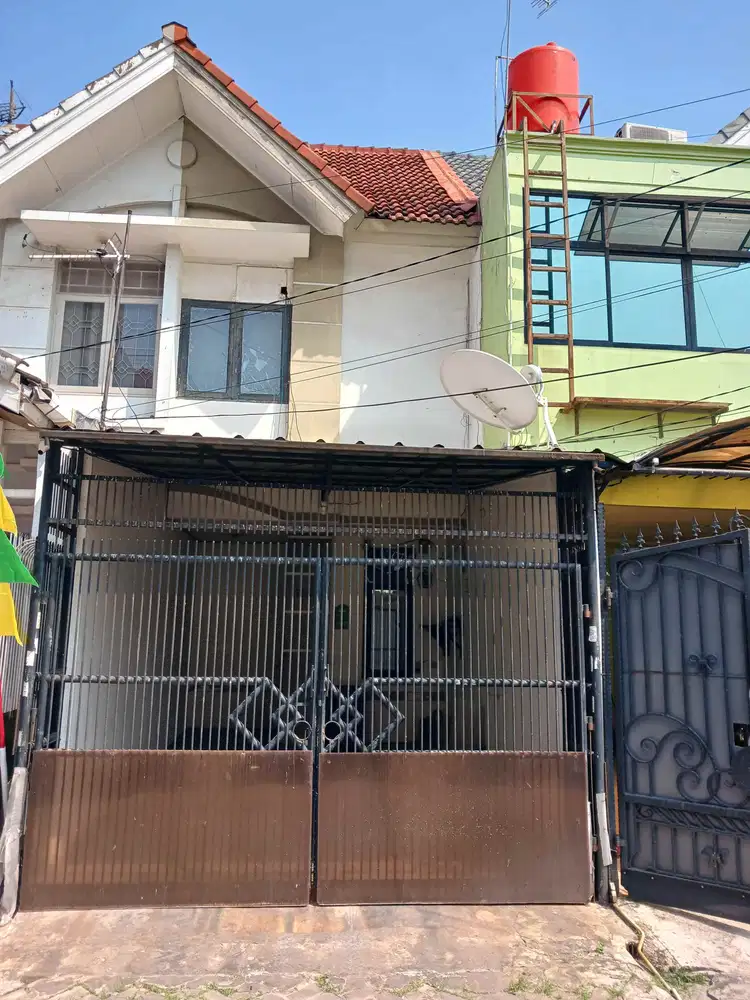 Dijual rumah hadap timur taman palem lestari