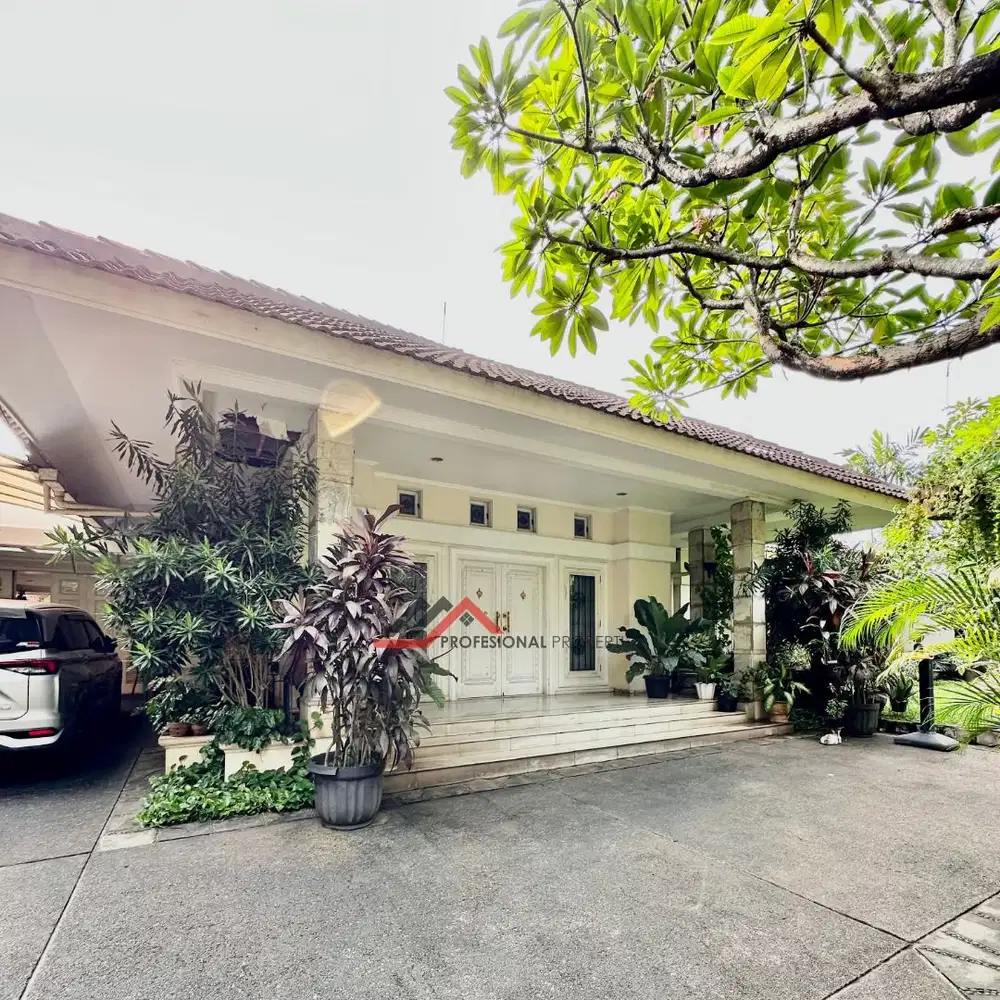 Rumah Satu Lantai Lingkungan Tenang Lokasi Bagus