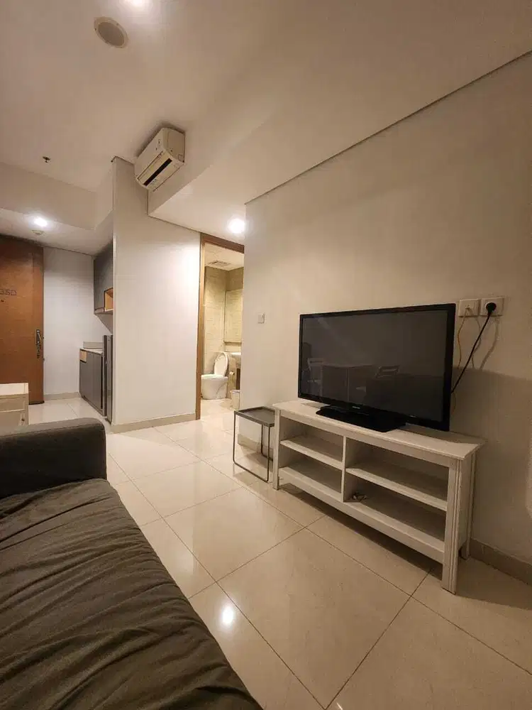 Apartemen Taman Anggrek 2BR Furnished, Jakarta Barat