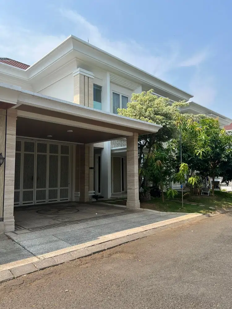 Grand island pakuwon city siap huni 2lt