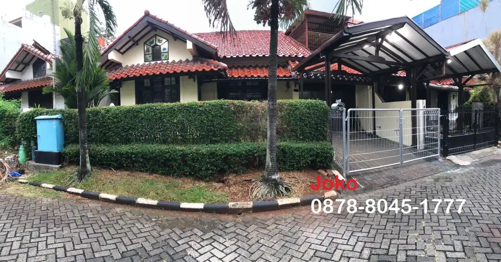 Rumah Cantik di Komplek Taman Alfa Indah, Joglo Kembangan, Jakbar