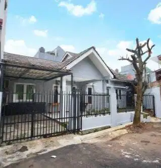Dijual Rumah Bagus Siap Huni di Graha Bunga Bintaro