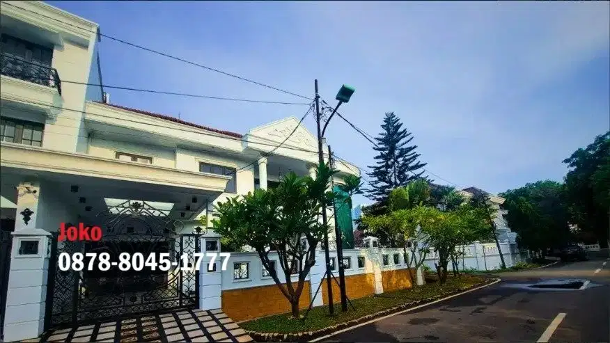 Rumah Mewah Design Klasik Area Elit Jl. Kayu Putih, Pulo Gadung