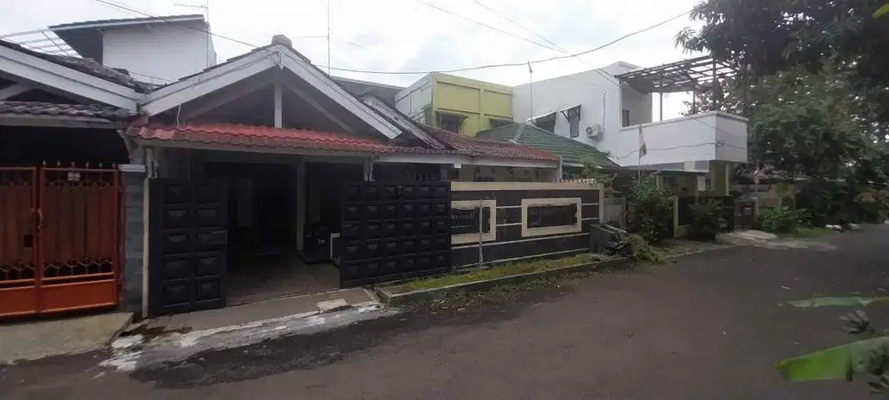 Dijual Rumah Bagus Siap Huni di Pamulang Permai