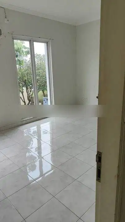 Navara Modernland Tangerang