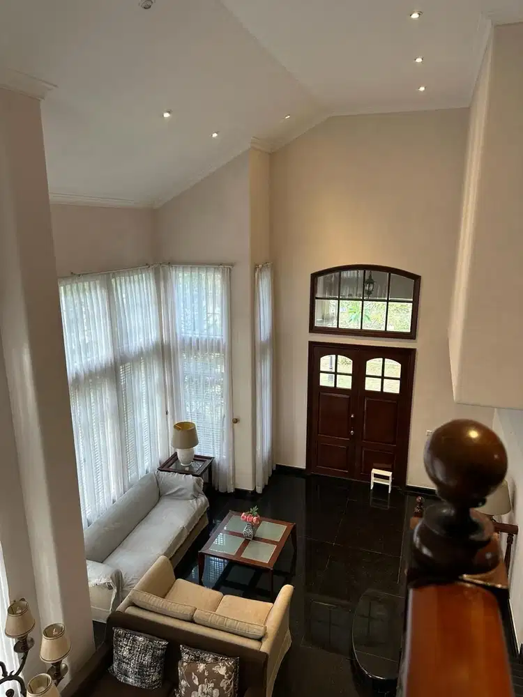 3 Bedroom Rumah di Lebak Bulus - Bagus