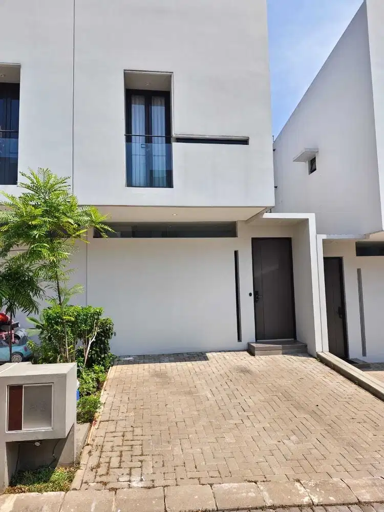 Dijual Rumah Strategis dalam cluster 3 Lantai dekat BSD & Bintaro
