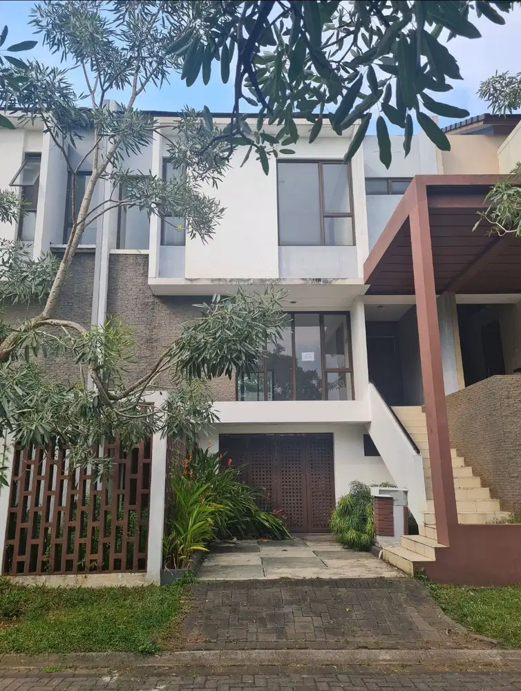 rumah 3 lantai, lok strategis. cluster placido foresta di bsd city