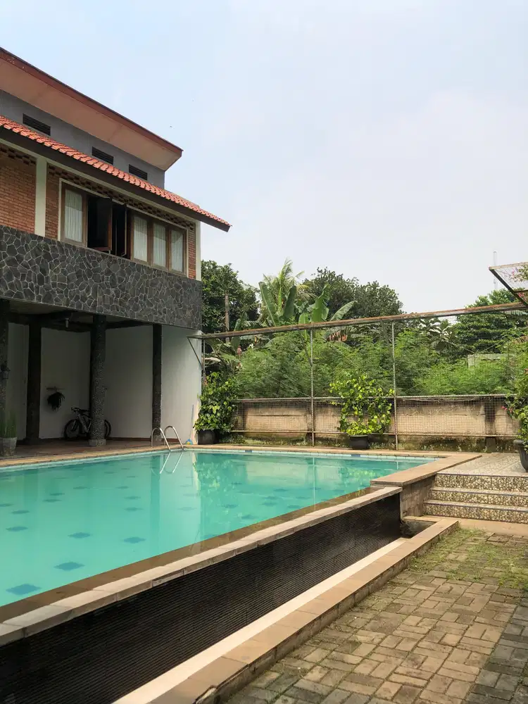 Dijual rumah besar Cinangka Raya Jl. Cinangka Raya Kedaung,depok
