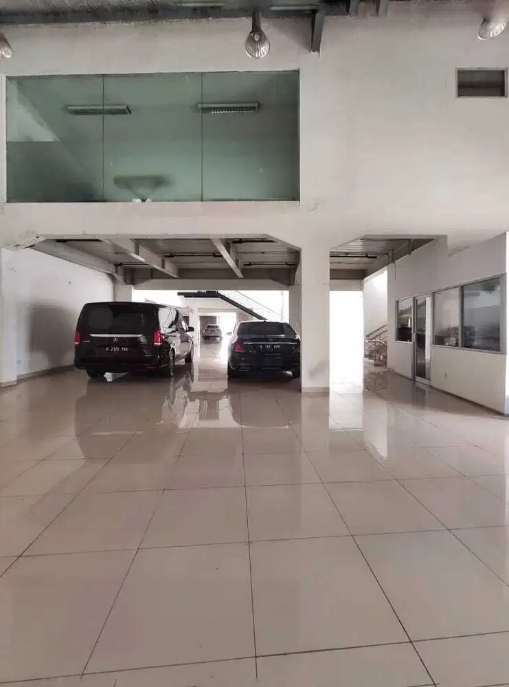 DIJUAL Gedung Fatmawati Bekas Showroom Mobil Premium