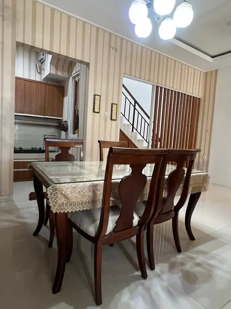 DIJUAL RUMAH TURUN HARGA FULLY RENOVASI DI VILLA MELATI MAS VISTA