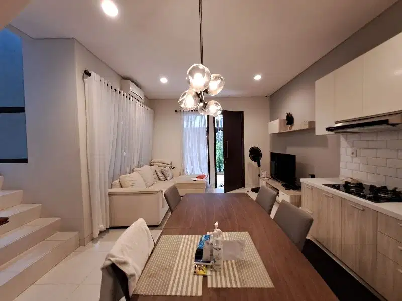 Disewakan Rumah Greenwich Cluster Whelfort  Full Furnish