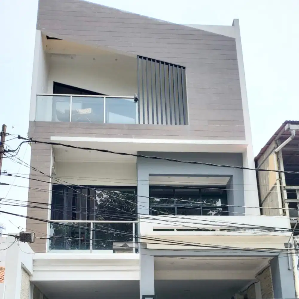 dijual rumah harga 3,9 M nego di kelapa gading bisa usaha bebas banjir