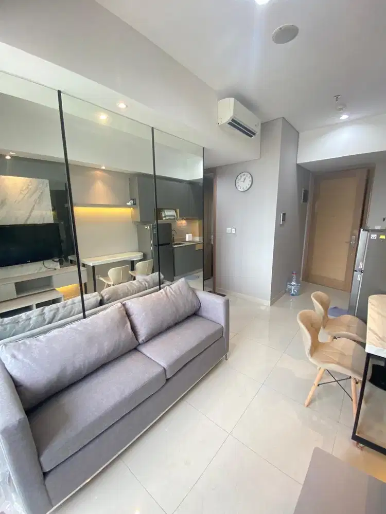 Disewakan Apartemen Taman Anggrek Residences 2 Bedroom Furnish Bagus
