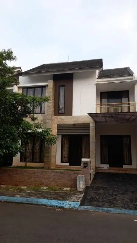 Rumah Bagus Siap Huni di Graha Raya Bintaro