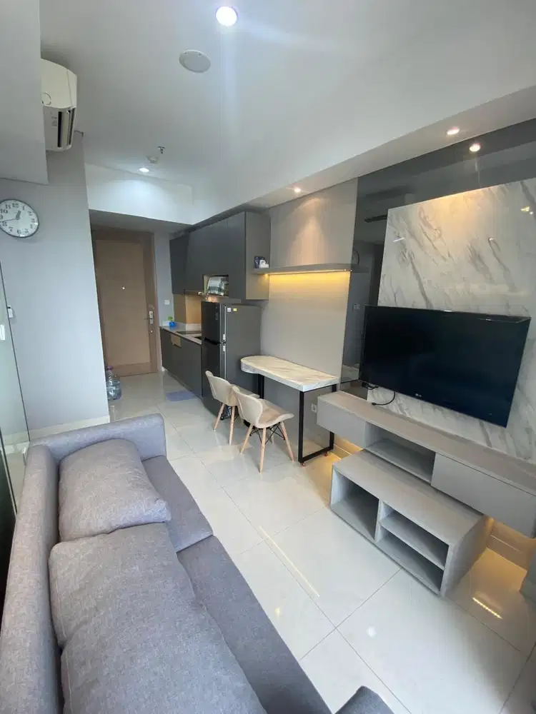 Disewakan Apartemen Taman Anggrek Residences 2 Bedroom Furnish Bagus