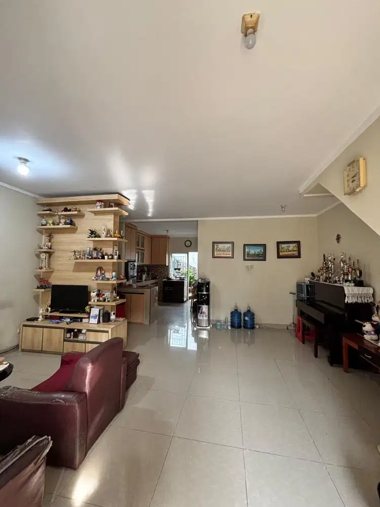 Dijual Full Furnish & Kondisi Siap Huni