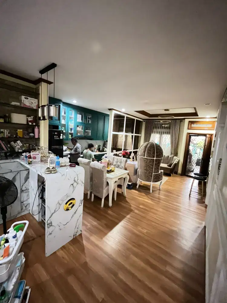 Rumah Mewah dijual cepat murah di Bukit Permai Cibubur