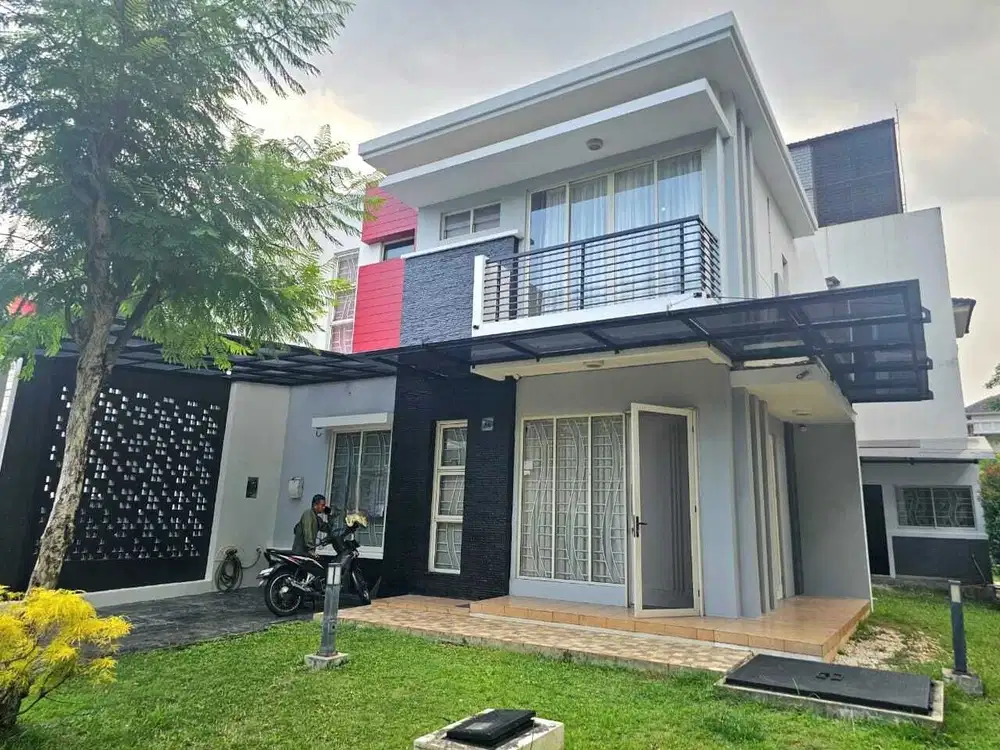 RUMAH HOOK CANTIK RAPIH TERAWAT DAN SIAP HUNI DI RESIDENCE ONE BSD